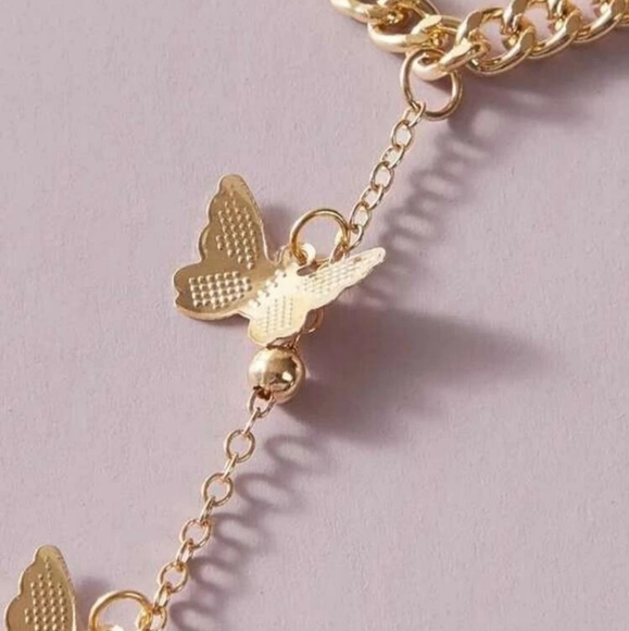 *Tracy* Attached Chain Bracelet - Picture 2 of 3